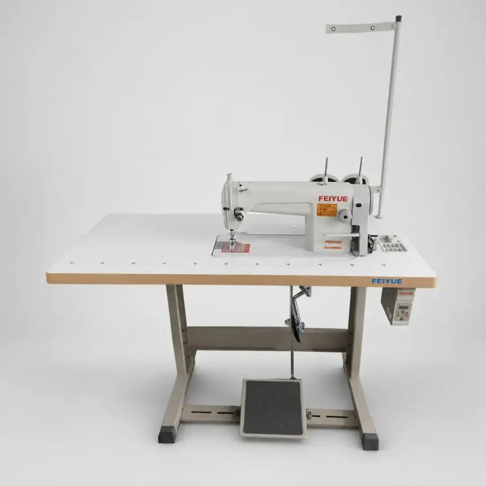 Máquina Ind Recta Feiyue FY8700, completa